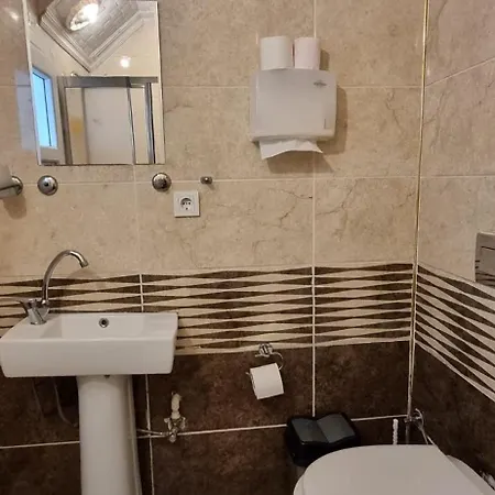 Happy Vatan Apart 4 Kisilik Tam Donanimli Oezel Oda Aparthotel Istanbul