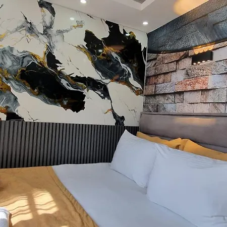 Happy Vatan Apart 4 Kisilik Tam Donanimli Oezel Oda Aparthotel *